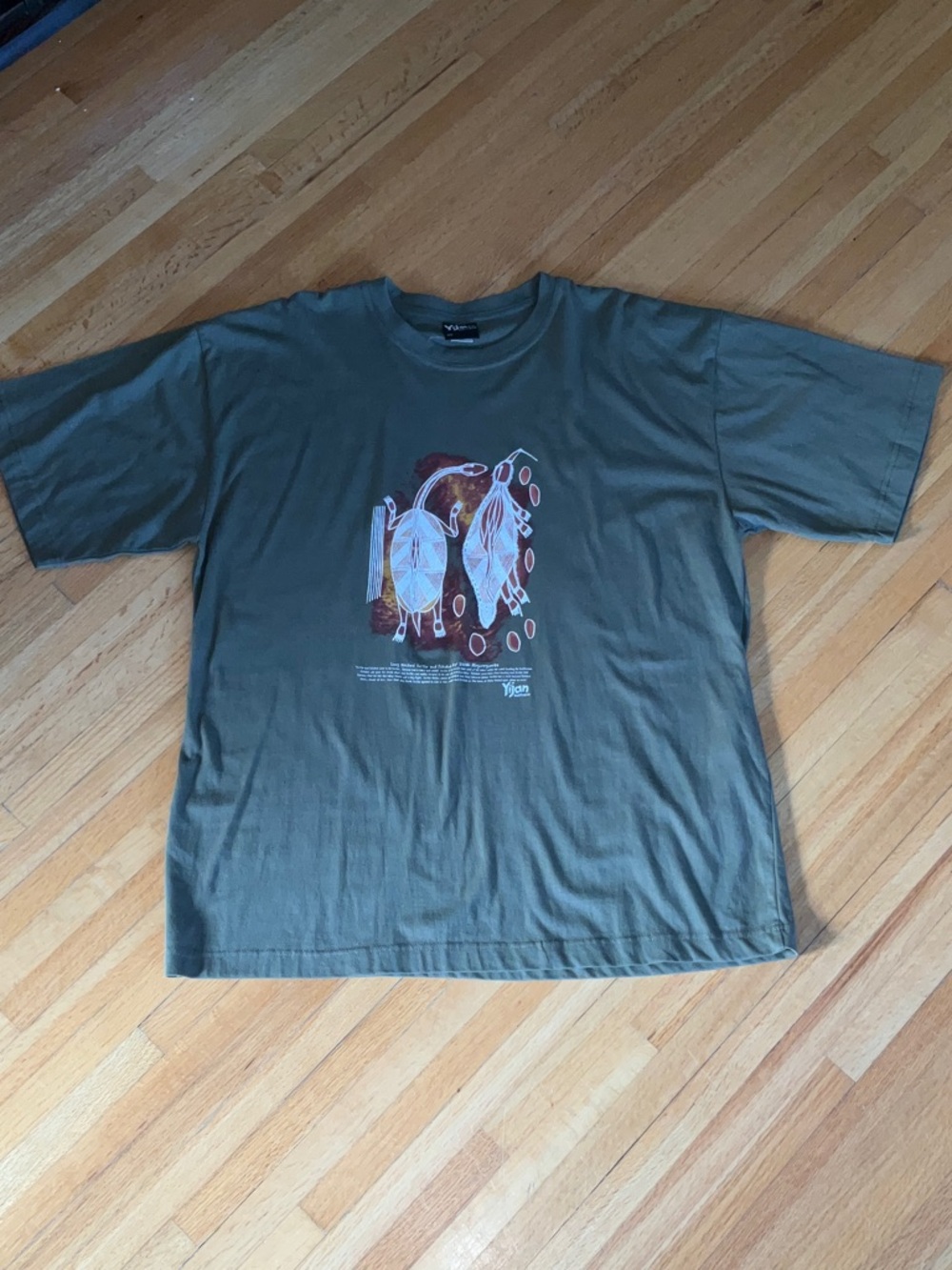 Men's Olive Short-Sleeve Graphic Tee with Australian Aboriginal Motif